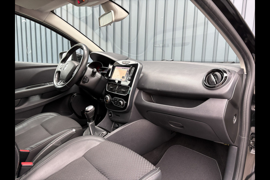 Renault Clio 0.9 TCe Intens | Camera | 17'' | LED | Parkeersensoren | Prijs Rijklaar!! Renault Clio 0.9 TCe Intens | Camera | 17'' | LED | Parkeersensoren | Prijs Rijklaar!!