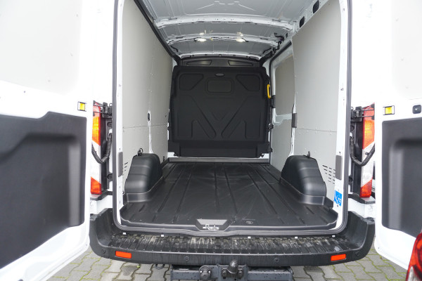Ford Transit 350M 2.0 TDCI 165pk L2H2 Trend Automaat nr. V014 | Camera | Cruise | Trekhaak | Laadruimte pakket
