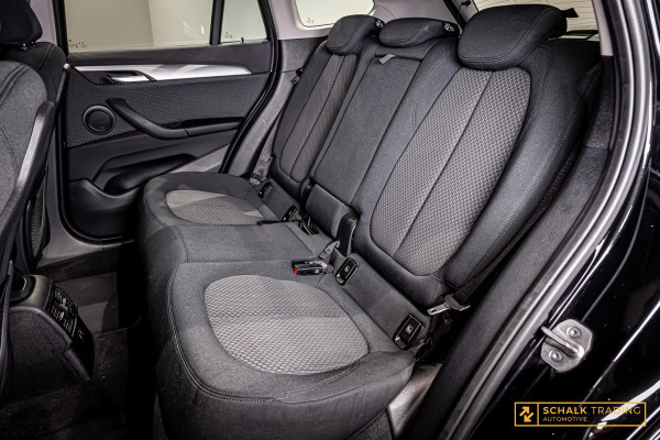 BMW X1 XDrive25e High Executive|LED|Psensor|Garantie|1eig