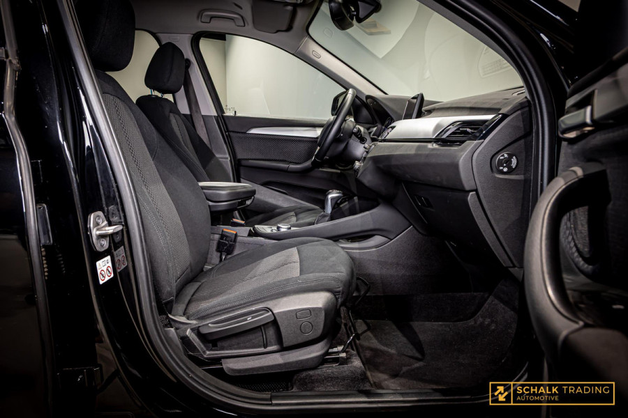 BMW X1 XDrive25e High Executive|LED|Psensor|Garantie|1eig