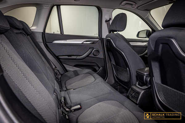 BMW X1 XDrive25e High Executive|LED|Psensor|Garantie|1eig