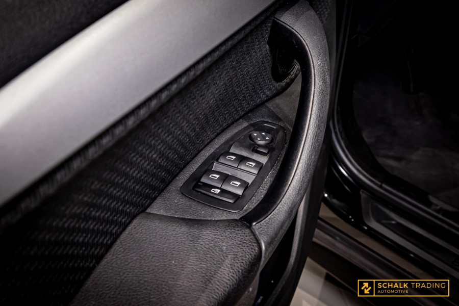 BMW X1 XDrive25e High Executive|LED|Psensor|Garantie|1eig