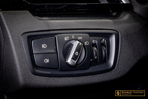 BMW X1 XDrive25e High Executive|LED|Psensor|Garantie|1eig