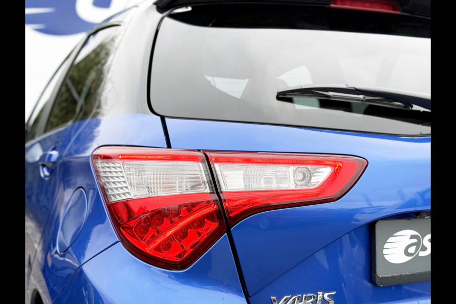 Toyota Yaris 1.5 Hybrid Bi-Tone | Navi | Clima | Camera | Cruise