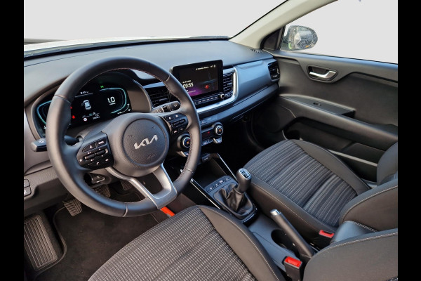 Kia Stonic 1.0 T-GDi MHEV DynamicPlusLine | Stoelverwarming | Key-Less | Regensensor | Clima | Navi |