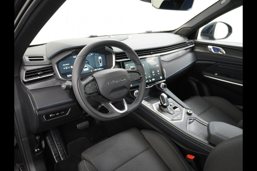 Lynk & Co 01 AUT-7 261pk PHEV Zwarte-Hemel Pano-Schuifdak Lmv 20" 360°Camera Apple Carplay Android Auto Adap.Cruise Navi Pdc Ecc Keyless Led  Elek.Memory.Stoel File assistent Dodehoek detector Elektrisch bedienbare achterklep Rijstrooksensor Wifi Verkeersbord detectie 425Nm koppel 3,7kw laadvermogen 1.800KG-Trekvermogen! €44.880 Nieuwprijs 1e Eigenaar Origineel NLse auto! Lynk & Co 01 AUT-7 261pk PHEV Zwarte-Hemel Pano-Schuifdak Lmv 20" 360°Camera Apple Carplay Android Auto Adap.Cruise Navi Pdc Ecc Keyless Led  Elek.Memory.Stoel File assistent Dodehoek detector Elektrisch bedienbare achterklep Rijstrooksensor Wifi Verkeersbord detectie 425Nm koppel 3,7kw laadvermogen 1.800KG-Trekvermogen! €44.880 Nieuwprijs 1e Eigenaar Origineel NLse auto!