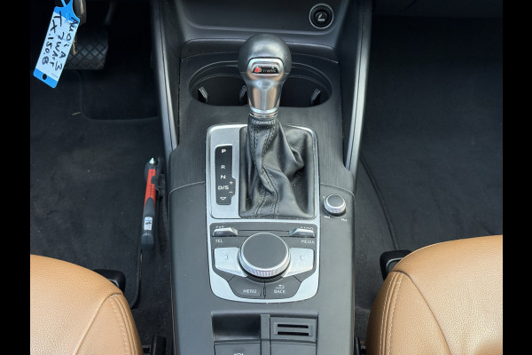 Audi A3 Sportback 35 TFSI CoD | Leder | Panoramadak | Trekhaak | Navigatie