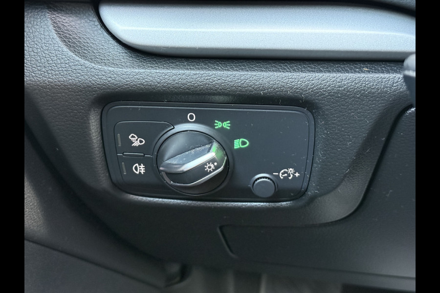 Audi A3 Sportback 35 TFSI CoD | Leder | Panoramadak | Trekhaak | Navigatie