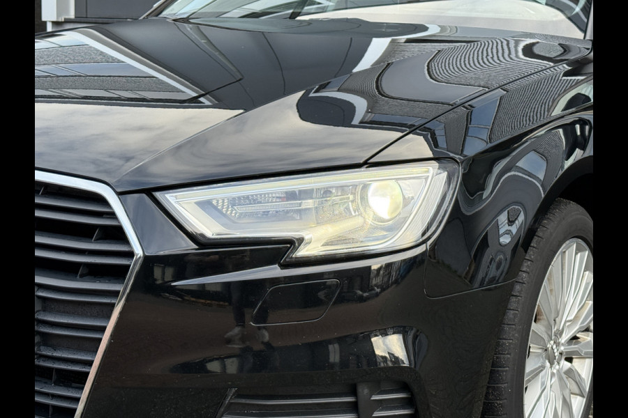 Audi A3 Sportback 35 TFSI CoD | Leder | Panoramadak | Trekhaak | Navigatie
