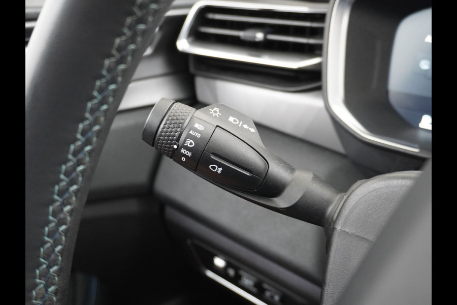 Lynk & Co 01 1.5 PHEV AUT-7 261pk Pano-Schuifdak Lmv 20" 360°Camera Apple Carplay Android Auto Adap.Cruise Navi Pdc Ecc Keyless Led Plug-In H Elek.Memory.Stoel File assistent Dodehoek detector Elektrisch bedienbare achterklep Rijstrooksensor Wifi Verkeersbord detectie 425Nm koppel 3,7kw laadvermogen €44.882 Nieuwprijs 1e Eigenaar Origineel NLse auto! Lynk & Co 01 1.5 PHEV AUT-7 261pk Pano-Schuifdak Lmv 20" 360°Camera Apple Carplay Android Auto Adap.Cruise Navi Pdc Ecc Keyless Led Plug-In H Elek.Memory.Stoel File assistent Dodehoek detector Elektrisch bedienbare achterklep Rijstrooksensor Wifi Verkeersbord detectie 425Nm koppel 3,7kw laadvermogen €44.882 Nieuwprijs 1e Eigenaar Origineel NLse auto!