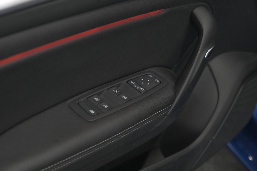 Renault MEGANE Estate TCe 140 EDC Techno | Trekhaak | Camera | Navigatie | 9.3 Inch Groot Scherm