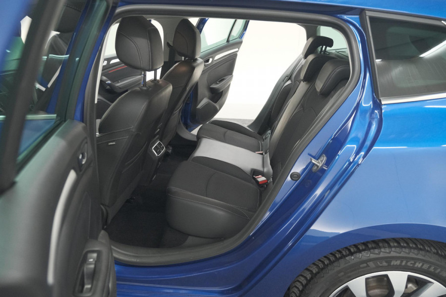 Renault MEGANE Estate TCe 140 EDC Techno | Trekhaak | Camera | Navigatie | 9.3 Inch Groot Scherm