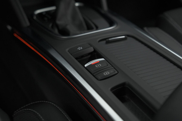 Renault MEGANE Estate TCe 140 EDC Techno | Trekhaak | Camera | Navigatie | 9.3 Inch Groot Scherm