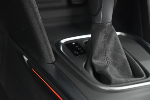 Renault MEGANE Estate TCe 140 EDC Techno | Trekhaak | Camera | Navigatie | 9.3 Inch Groot Scherm