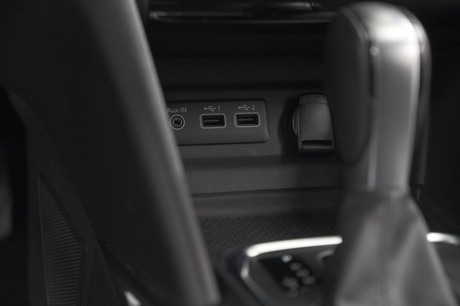 Renault MEGANE Estate TCe 140 EDC Techno | Trekhaak | Camera | Navigatie | 9.3 Inch Groot Scherm