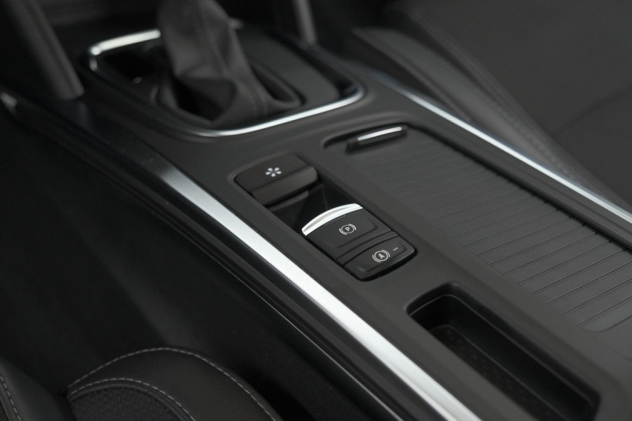 Renault MEGANE Estate TCe 140 EDC Techno | Trekhaak | Camera | Navigatie | 9.3 Inch Groot Scherm