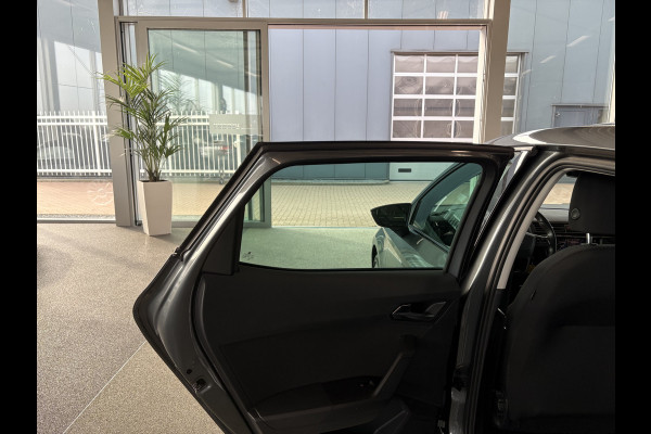 Seat Ibiza 1.0 TSi FR Business Intense CAMERA/LED/CARPLAY/NAVI/ADAPT.CRUISE/TREKHAAK Seat Ibiza 1.0 TSi FR Business Intense CAMERA/LED/CARPLAY/NAVI/ADAPT.CRUISE/TREKHAAK