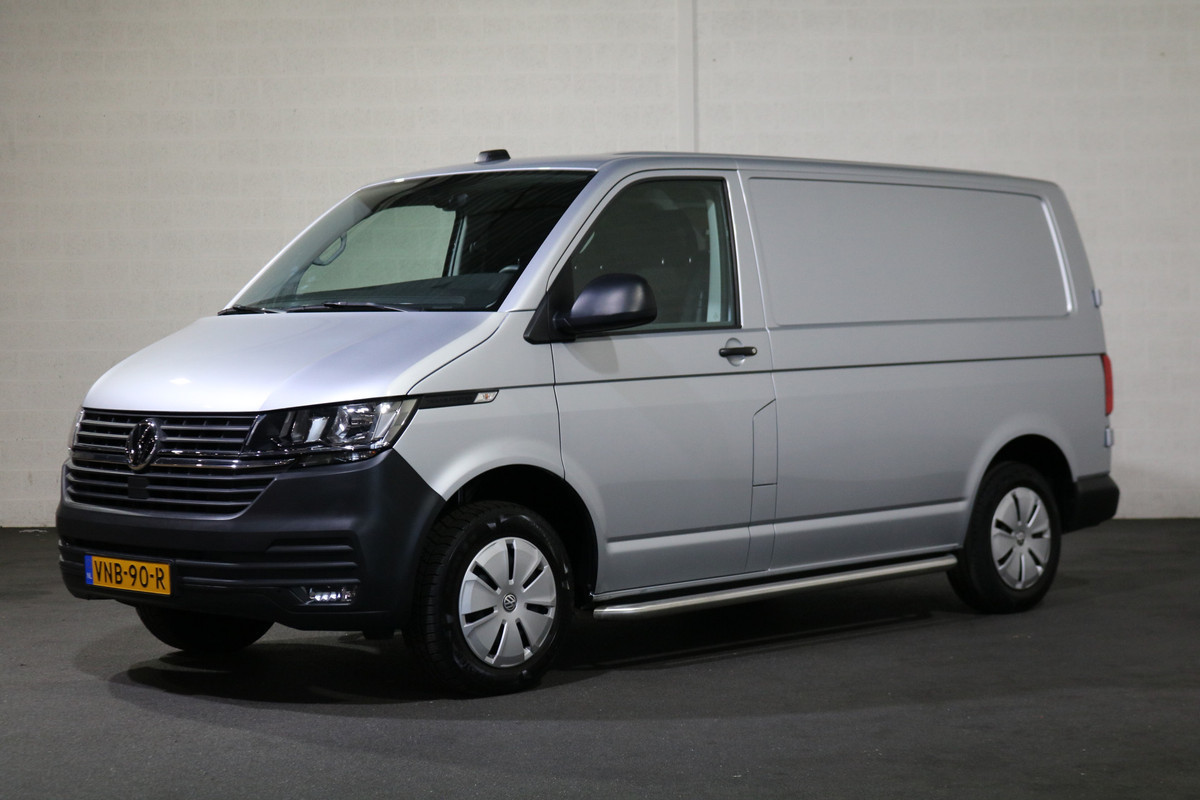 Volkswagen Transporter 2.0 TDI L1 H1 110pk Airco Navigatie Trekhaak Volkswagen Transporter 2.0 TDI L1 H1 110pk Airco Navigatie Trekhaak