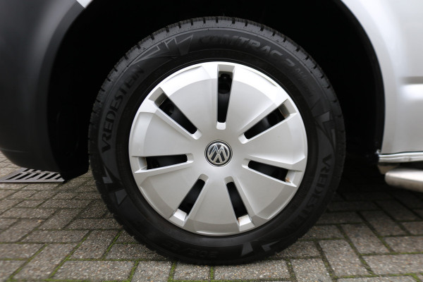 Volkswagen Transporter 2.0 TDI L1 H1 110pk Airco Navigatie Trekhaak