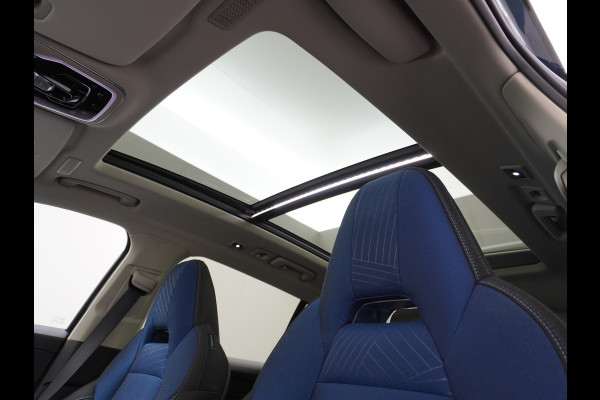 Lynk & Co 01 PHEV AUT-7 261pk Pano-Schuifdak Lmv 20" 360°Camera Apple Carplay Android Auto Adap.Cruise Navi Pdc Ecc Keyless Led Plug-In Hybri Elek.Memory.Stoel File assistent Dodehoek detector Elektrisch bedienbare achterklep Rijstrooksensor Wifi Verkeersbord detectie 425Nm koppel 3,7kw laadvermogen €41.882 Nieuwprijs 1e Eigenaar Origineel NLse auto! Lynk & Co 01 PHEV AUT-7 261pk Pano-Schuifdak Lmv 20" 360°Camera Apple Carplay Android Auto Adap.Cruise Navi Pdc Ecc Keyless Led Plug-In Hybri Elek.Memory.Stoel File assistent Dodehoek detector Elektrisch bedienbare achterklep Rijstrooksensor Wifi Verkeersbord detectie 425Nm koppel 3,7kw laadvermogen €41.882 Nieuwprijs 1e Eigenaar Origineel NLse auto!