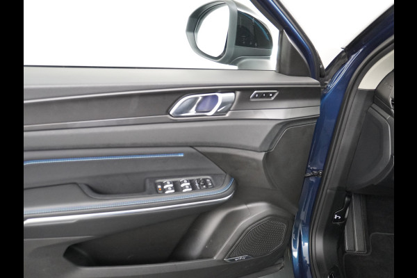 Lynk & Co 01 PHEV AUT-7 261pk Pano-Schuifdak Lmv 20" 360°Camera Apple Carplay Android Auto Adap.Cruise Navi Pdc Ecc Keyless Led Plug-In Hybri Elek.Memory.Stoel File assistent Dodehoek detector Elektrisch bedienbare achterklep Rijstrooksensor Wifi Verkeersbord detectie 425Nm koppel 3,7kw laadvermogen €41.882 Nieuwprijs 1e Eigenaar Origineel NLse auto! Lynk & Co 01 PHEV AUT-7 261pk Pano-Schuifdak Lmv 20" 360°Camera Apple Carplay Android Auto Adap.Cruise Navi Pdc Ecc Keyless Led Plug-In Hybri Elek.Memory.Stoel File assistent Dodehoek detector Elektrisch bedienbare achterklep Rijstrooksensor Wifi Verkeersbord detectie 425Nm koppel 3,7kw laadvermogen €41.882 Nieuwprijs 1e Eigenaar Origineel NLse auto!