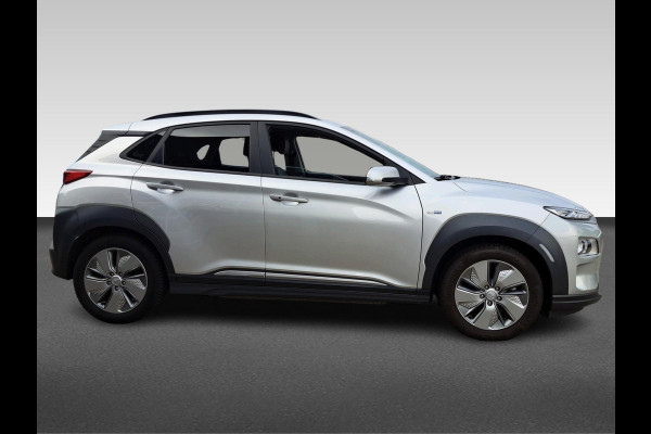 Hyundai Kona EV Fashion 64 kWh Incl. Head-up display | Achteruitrijcamera | Apple Carplay & Android Auto