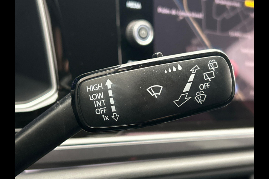 Volkswagen Polo 1.0 TSI Highline Business R Line Carplay Adaptive-cruise Virtual-cockpit Camera
