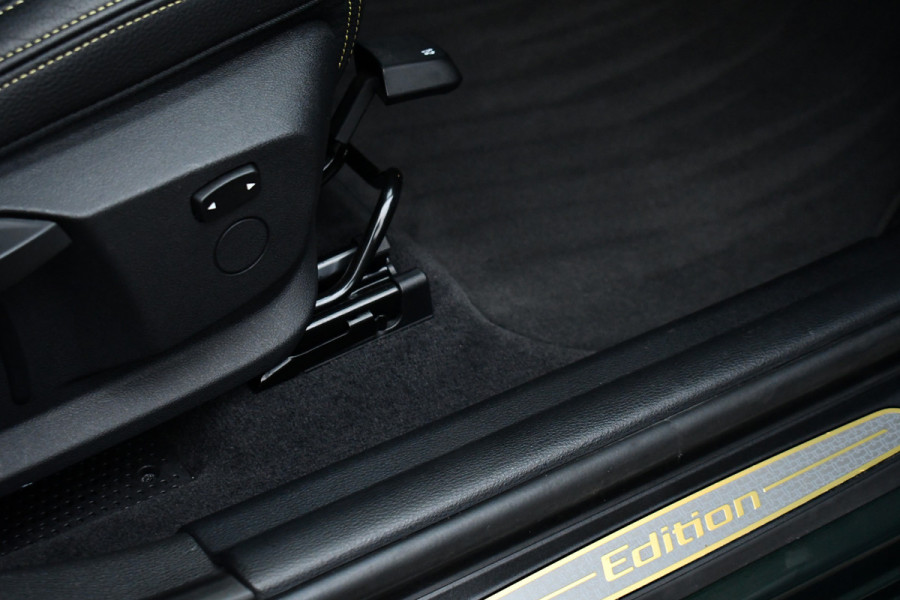 BMW X2 xDrive25e M-Sport Goldplay Pano ACC HUD Camera M-zetels