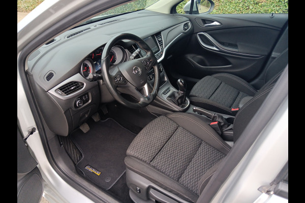 Opel Astra Sports Tourer 1.0 Edition+ Navi, Clima, Camera, PDC, 17" LMV, incl 12 MAANDEN BOVAGGARANTIE Opel Astra Sports Tourer 1.0 Edition+ Navi, Clima, Camera, PDC, 17" LMV, incl 12 MAANDEN BOVAGGARANTIE