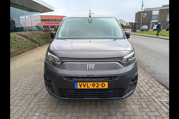 Fiat Doblò 1.5D 100pk L1 1000kg, 3-zitter, Airco, PDC, Camera, Trekhaak incl. 12 mnd BOVAG-garantie Fiat Doblò 1.5D 100pk L1 1000kg, 3-zitter, Airco, PDC, Camera, Trekhaak incl. 12 mnd BOVAG-garantie