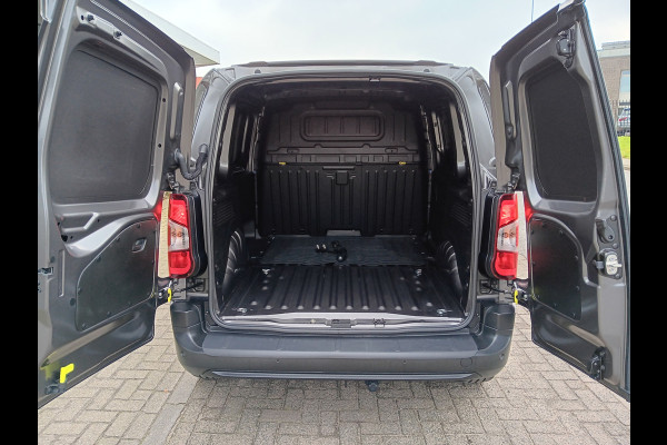 Fiat Doblò 1.5D 100pk L1 1000kg, 3-zitter, Airco, PDC, Camera, Trekhaak incl. 12 mnd BOVAG-garantie Fiat Doblò 1.5D 100pk L1 1000kg, 3-zitter, Airco, PDC, Camera, Trekhaak incl. 12 mnd BOVAG-garantie