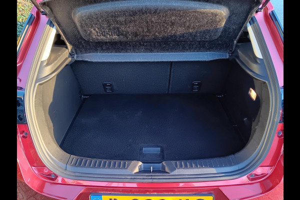 Mazda CX-3 2.0 SkyActiv-G 120 GT-M Line, Leder, Navi, Clima, Head-up, etc. incl. 12 MND BOVAGGARANTIE Mazda CX-3 2.0 SkyActiv-G 120 GT-M Line, Leder, Navi, Clima, Head-up, etc. incl. 12 MND BOVAGGARANTIE