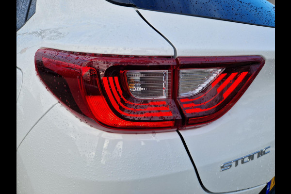 Kia Stonic 1.0 T-GDi MHEV DynamicPlusLine | Stoelverwarming | Key-Less | Regensensor | Clima | Navi |