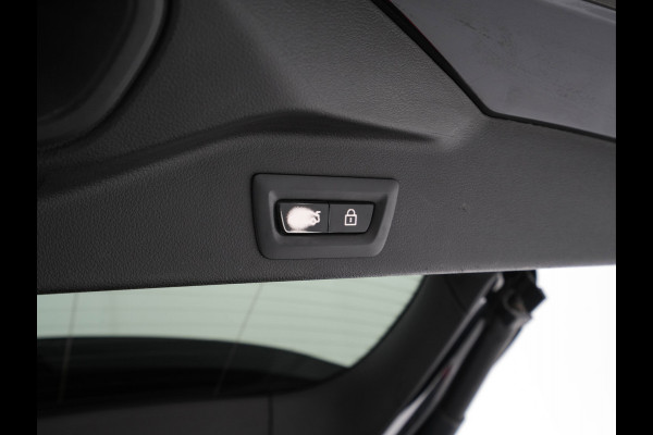 BMW X5 M50d High Executive M-Sportpack Aut. *PANO | HEAD-UP | DESIGN-LEATHER | LASER-LIGHT | TOP-VIEW | HARMAN/KARDON | MEMORY-PACK | DIGI-COCKPIT | DAB+ | HEATED-COMFORTSEATS | NAVI-FULLMAP | KEYLESS | TOWBAR | 21''ALU*