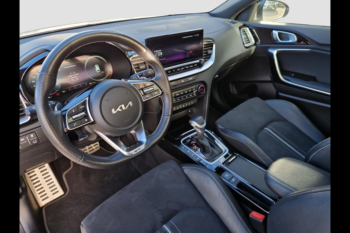 Kia Ceed Sportswagon 1.5 T-GDi GT-Line | Dodehoek | Pano | Stoelverwarming | PDC | Clima | Camera | Kia Ceed Sportswagon 1.5 T-GDi GT-Line | Dodehoek | Pano | Stoelverwarming | PDC | Clima | Camera |