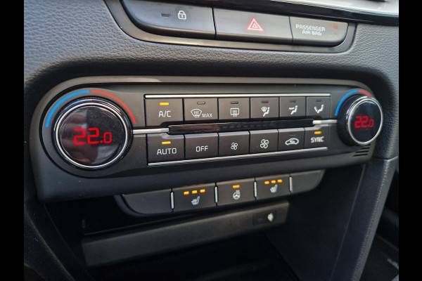 Kia Ceed Sportswagon 1.5 T-GDi GT-Line | Dodehoek | Pano | Stoelverwarming | PDC | Clima | Camera |