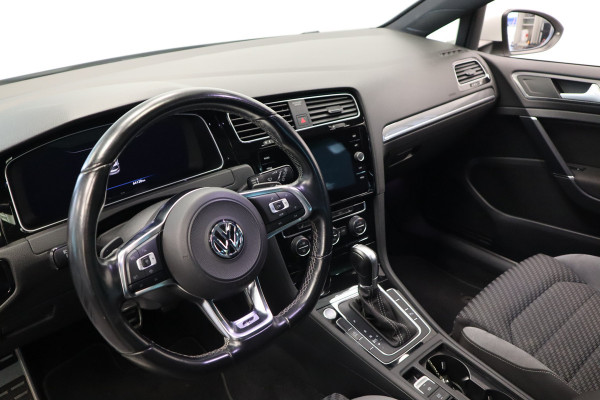 Volkswagen Golf 1.5 TSI Highline Business R 2x R-line Panoramadak Full-led