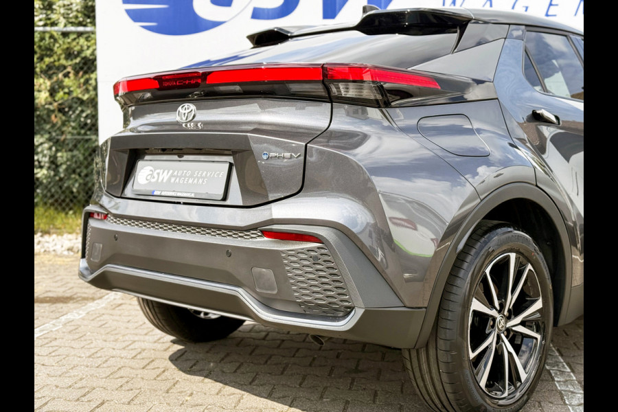 Toyota C-HR 2.0 Plug-in Hybrid 220 Dynamic | ACC | Camera | Navi XL | Keyless | Winter-Pakket | 18 inch Toyota C-HR 2.0 Plug-in Hybrid 220 Dynamic | ACC | Camera | Navi XL | Keyless | Winter-Pakket | 18 inch