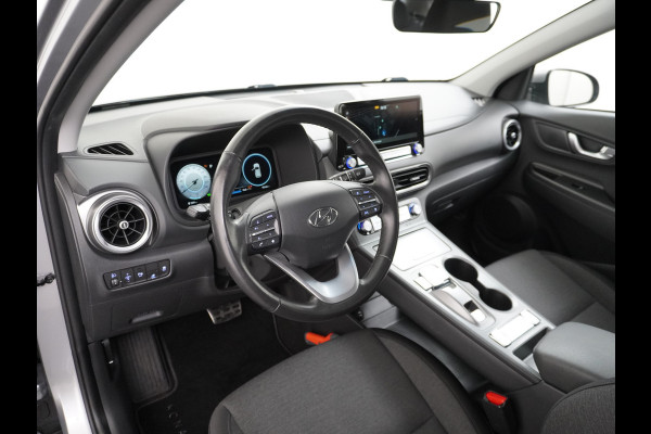 Hyundai Kona EV 64kWh 3-Fase SOH 100% Extended Range Apple Adap.Cruise Navi Digital-Dashb. Carplay Android Camera Pdc Krell®-Premium Audio Co Keyless DAB Lmv Led FCA Rijstrooksensor 17"lm Botsherkenning Highway-Assistent SpoorwisselAssist+Waarsch. ETMS Origineel Nederlandse Auto