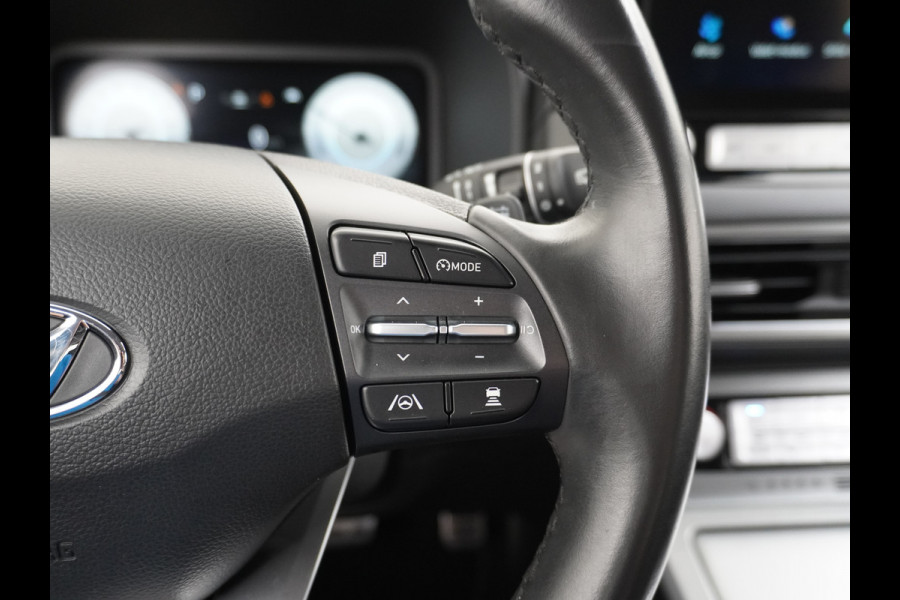 Hyundai Kona EV 64kWh 3-Fase SOH 100% Extended Range Apple Adap.Cruise Navi Digital-Dashb. Carplay Android Camera Pdc Krell®-Premium Audio Co Keyless DAB Lmv Led FCA Rijstrooksensor 17"lm Botsherkenning Highway-Assistent SpoorwisselAssist+Waarsch. ETMS Origineel Nederlandse Auto
