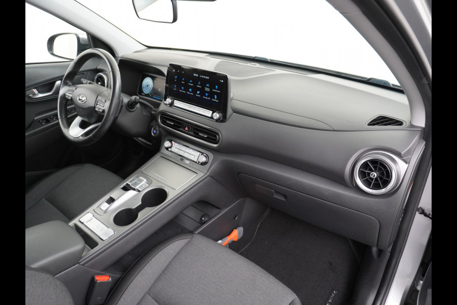 Hyundai Kona EV 64kWh 3-Fase SOH 100% Extended Range Apple Adap.Cruise Navi Digital-Dashb. Carplay Android Camera Pdc Krell®-Premium Audio Co Keyless DAB Lmv Led FCA Rijstrooksensor 17"lm Botsherkenning Highway-Assistent SpoorwisselAssist+Waarsch. ETMS Origineel Nederlandse Auto