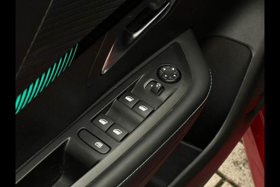Peugeot 208 1.2 PureTech Allure NL AUTO | PDC | LAGE KM