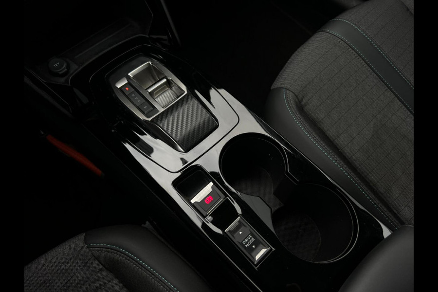 Peugeot 208 1.2 PureTech Allure NL AUTO | PDC | LAGE KM