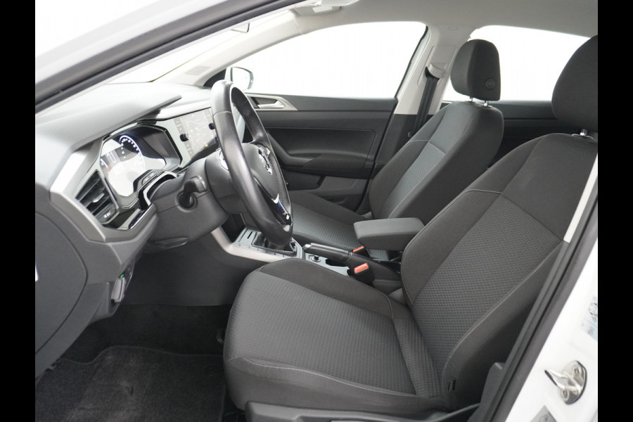 Volkswagen Polo 1.0T 96PK 5drs Adaptive Cruise Apple Carplay Android App-Connect Airco-Climatic Navi Comfortline Isofix Voicecommand DAB Front assist Lmv Executive-Pack 1e Eigenaar Origineel Nederlandse Auto EURO6 Volkswagen Polo 1.0T 96PK 5drs Adaptive Cruise Apple Carplay Android App-Connect Airco-Climatic Navi Comfortline Isofix Voicecommand DAB Front assist Lmv Executive-Pack 1e Eigenaar Origineel Nederlandse Auto EURO6