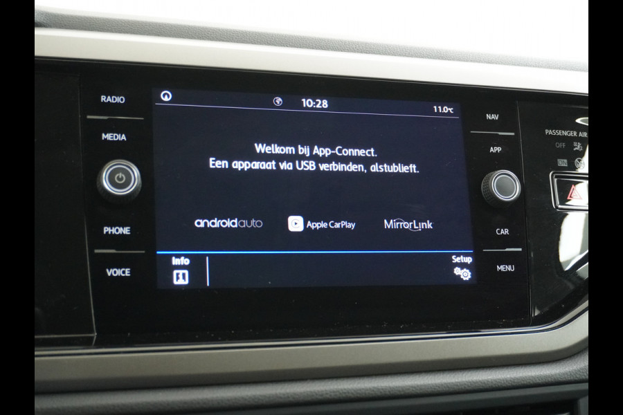 Volkswagen Polo 1.0T 96PK 5drs Adaptive Cruise Apple Carplay Android App-Connect Airco-Climatic Navi Comfortline Isofix Voicecommand DAB Front assist Lmv Executive-Pack 1e Eigenaar Origineel Nederlandse Auto EURO6 Volkswagen Polo 1.0T 96PK 5drs Adaptive Cruise Apple Carplay Android App-Connect Airco-Climatic Navi Comfortline Isofix Voicecommand DAB Front assist Lmv Executive-Pack 1e Eigenaar Origineel Nederlandse Auto EURO6