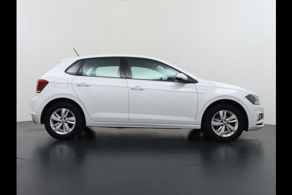 Volkswagen Polo 1.0T 96PK 5drs Adaptive Cruise Apple Carplay Android App-Connect Airco-Climatic Navi Comfortline Isofix Voicecommand DAB Front assist Lmv Executive-Pack 1e Eigenaar Origineel Nederlandse Auto EURO6 Volkswagen Polo 1.0T 96PK 5drs Adaptive Cruise Apple Carplay Android App-Connect Airco-Climatic Navi Comfortline Isofix Voicecommand DAB Front assist Lmv Executive-Pack 1e Eigenaar Origineel Nederlandse Auto EURO6