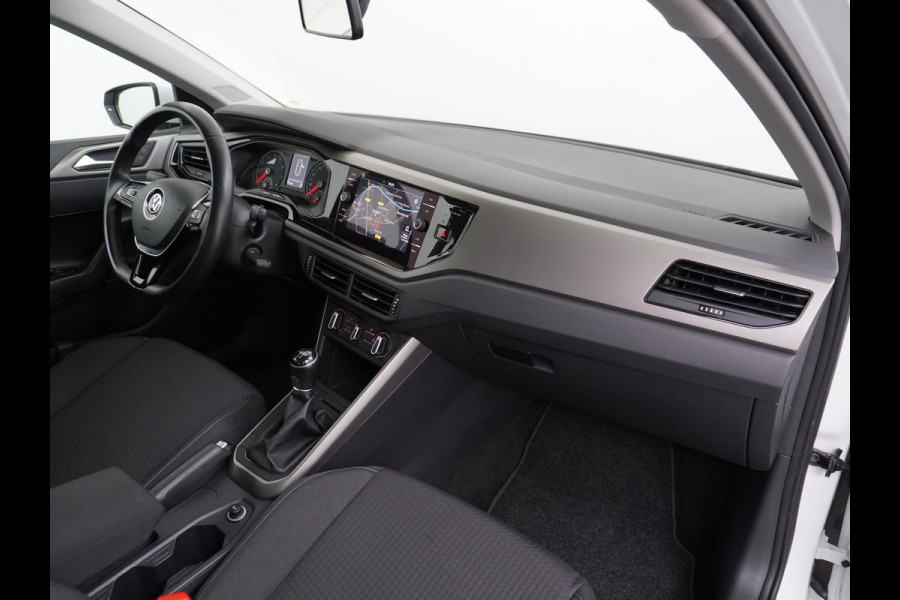 Volkswagen Polo 1.0T 96PK 5drs Adaptive Cruise Apple Carplay Android App-Connect Airco-Climatic Navi Comfortline Isofix Voicecommand DAB Front assist Lmv Executive-Pack 1e Eigenaar Origineel Nederlandse Auto EURO6 Volkswagen Polo 1.0T 96PK 5drs Adaptive Cruise Apple Carplay Android App-Connect Airco-Climatic Navi Comfortline Isofix Voicecommand DAB Front assist Lmv Executive-Pack 1e Eigenaar Origineel Nederlandse Auto EURO6