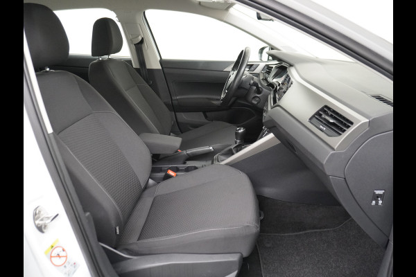 Volkswagen Polo 1.0T 96PK 5drs Adaptive Cruise Apple Carplay Android App-Connect Airco-Climatic Navi Comfortline Isofix Voicecommand DAB Front assist Lmv Executive-Pack 1e Eigenaar Origineel Nederlandse Auto EURO6 Volkswagen Polo 1.0T 96PK 5drs Adaptive Cruise Apple Carplay Android App-Connect Airco-Climatic Navi Comfortline Isofix Voicecommand DAB Front assist Lmv Executive-Pack 1e Eigenaar Origineel Nederlandse Auto EURO6