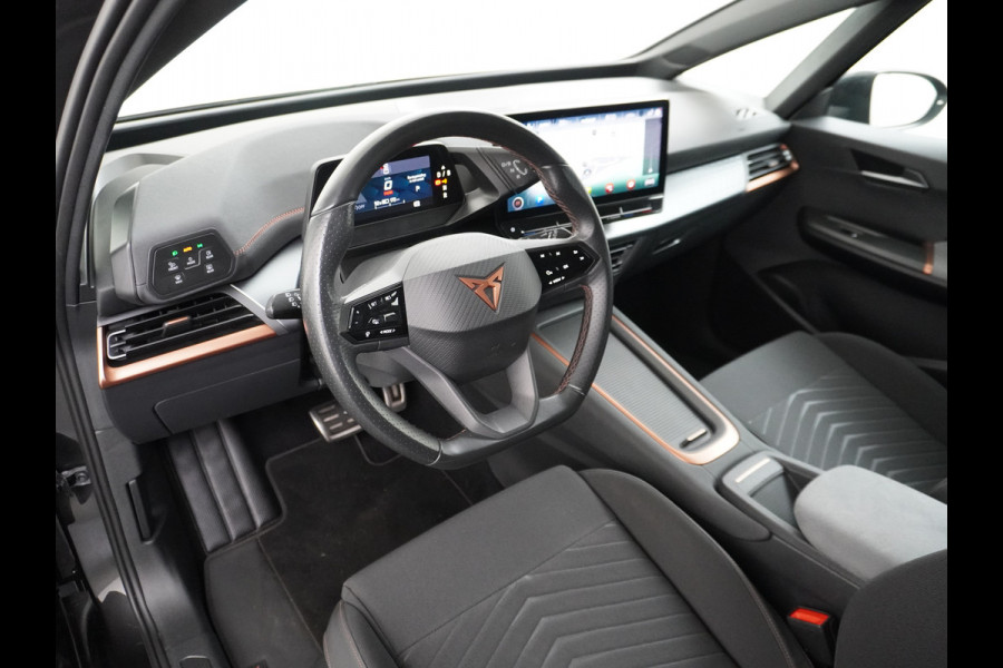 CUPRA Born Adrenaline One 62kWh 3 Fase 204PK SOH 92% Sport Stoelen+Verwarmd Apple Carplay Android Adap.Cruise Navi Camera 19" Pdc-a+v LED ParkAssist Ecc Keyless Advanced Front assist Sport-Onderstel Onlineservices Privacy Glas E-sound luidspr v e-call Led AEB Bots-Waarsch. ASR ESP Uitwijk-Assistent Verkeersbord-Detectie Origineel Nederlandse Auto thuis tot 11kwh laden! CUPRA Born Adrenaline One 62kWh 3 Fase 204PK SOH 92% Sport Stoelen+Verwarmd Apple Carplay Android Adap.Cruise Navi Camera 19" Pdc-a+v LED ParkAssist Ecc Keyless Advanced Front assist Sport-Onderstel Onlineservices Privacy Glas E-sound luidspr v e-call Led AEB Bots-Waarsch. ASR ESP Uitwijk-Assistent Verkeersbord-Detectie Origineel Nederlandse Auto thuis tot 11kwh laden!