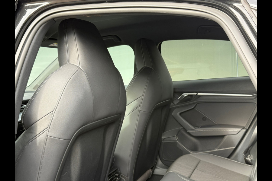 Audi A3 Limousine 35 TFSI 150PK S Line Virtual|Matrix|Sportstoel|Sfeerverlichting Audi A3 Limousine 35 TFSI 150PK S Line Virtual|Matrix|Sportstoel|Sfeerverlichting
